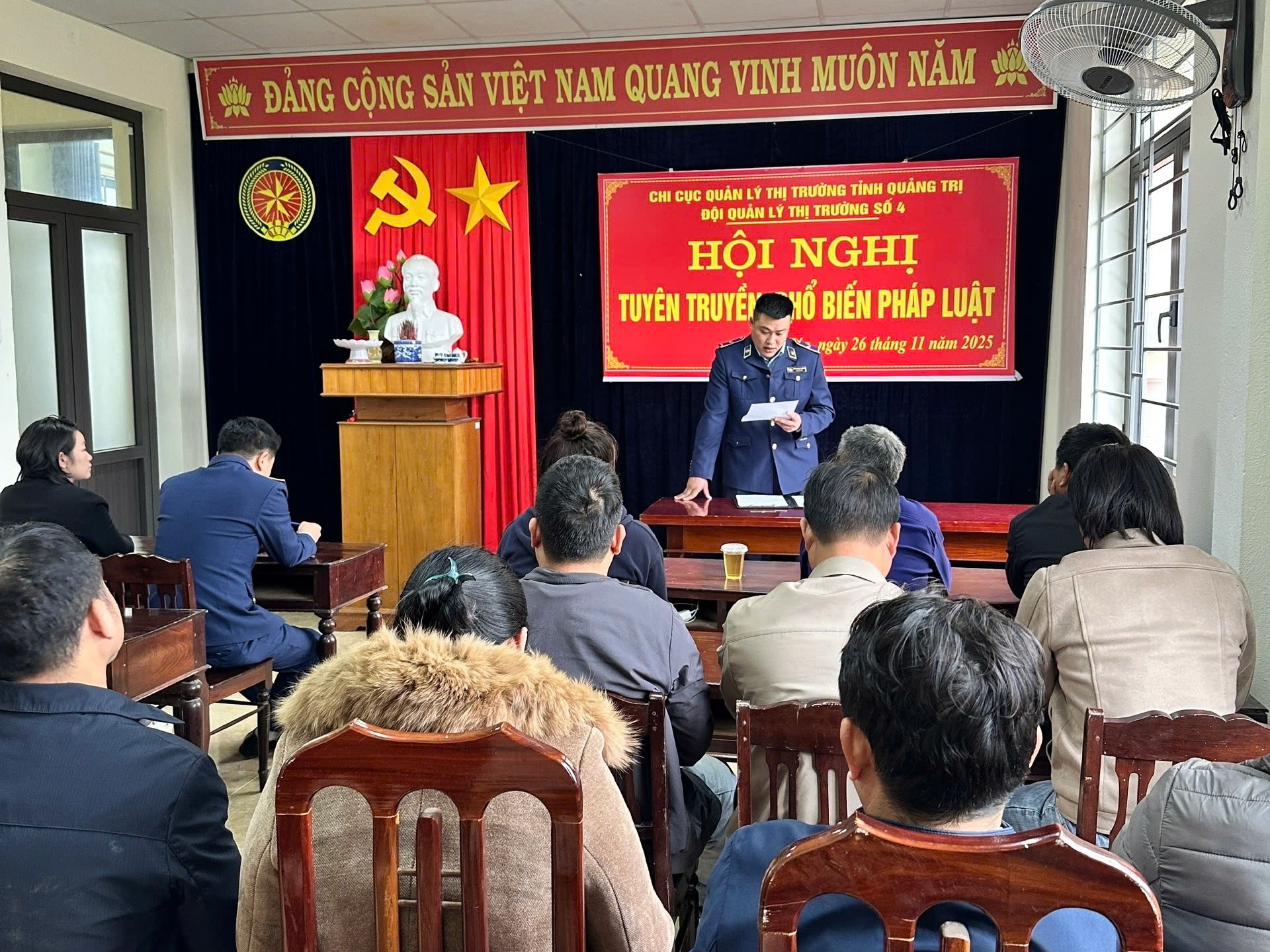 Đội Quản lý thị trường số 4 tổ chức Hội nghị tuyên truyền, phổ biến pháp luật năm 2025